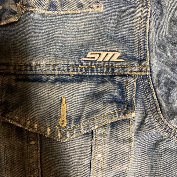 Steve Madden Distressed Denim Jacket - Picture 6 of 8